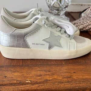 Vintage Havana Gray and White Athletic Shoes